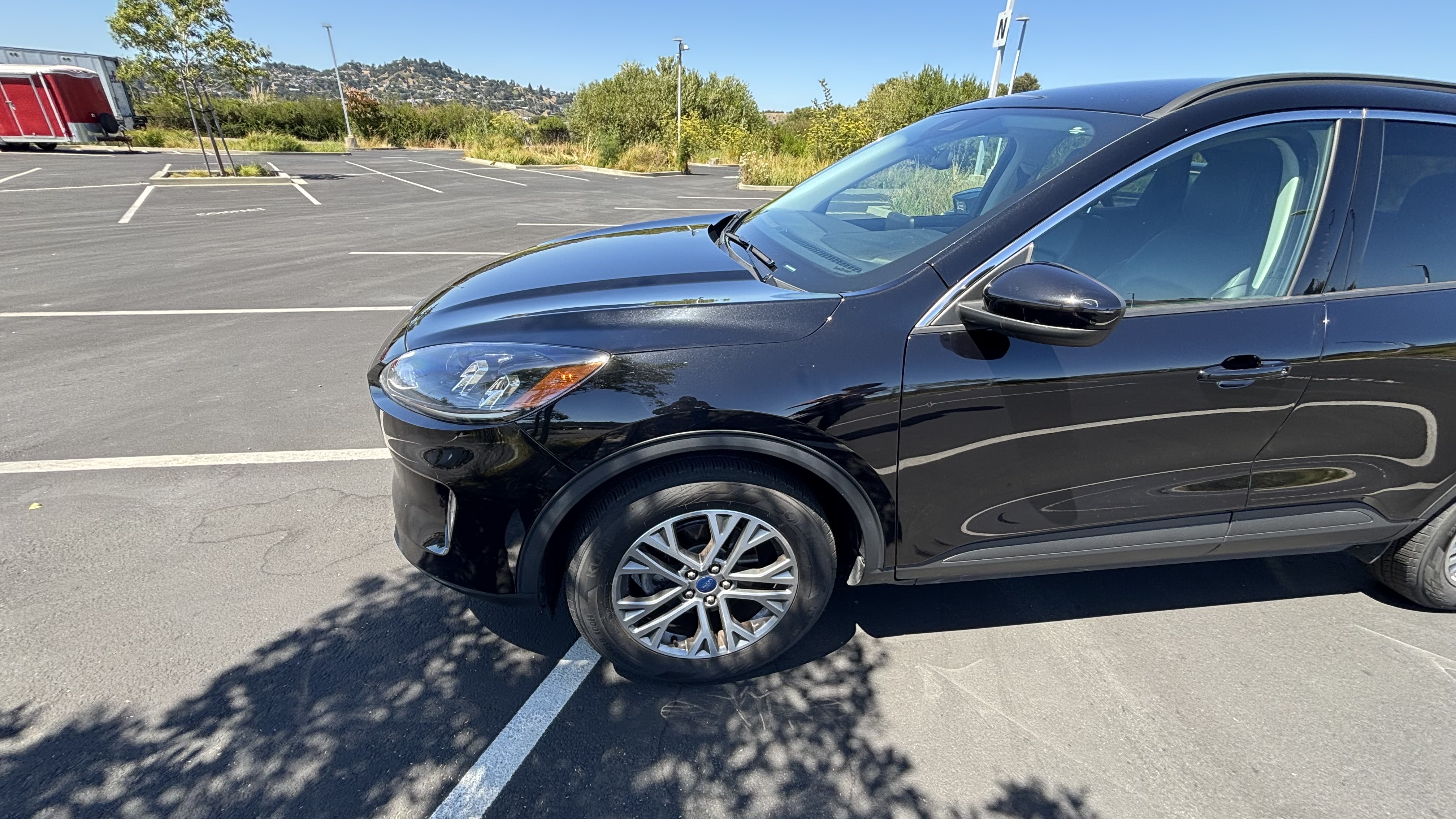 Used 2022 Ford Escape SEL AWD/4WD image 2
