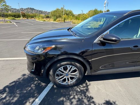 Used 2022 Ford Escape SEL AWD/4WD image 2