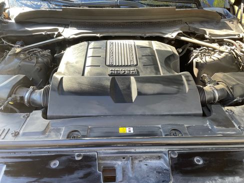 Used 2014 Land Rover Range Rover HSE image 8