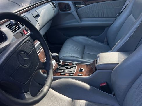 Used 1997 Mercedes-Benz E 320 Sedan image 8