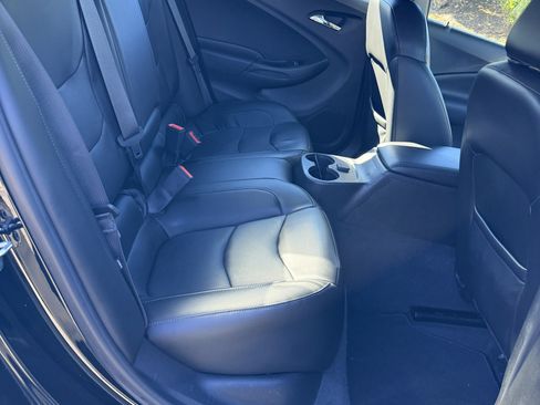 Used 2018 Chevrolet Volt LT w/ LT Driver Confidence Package image 17