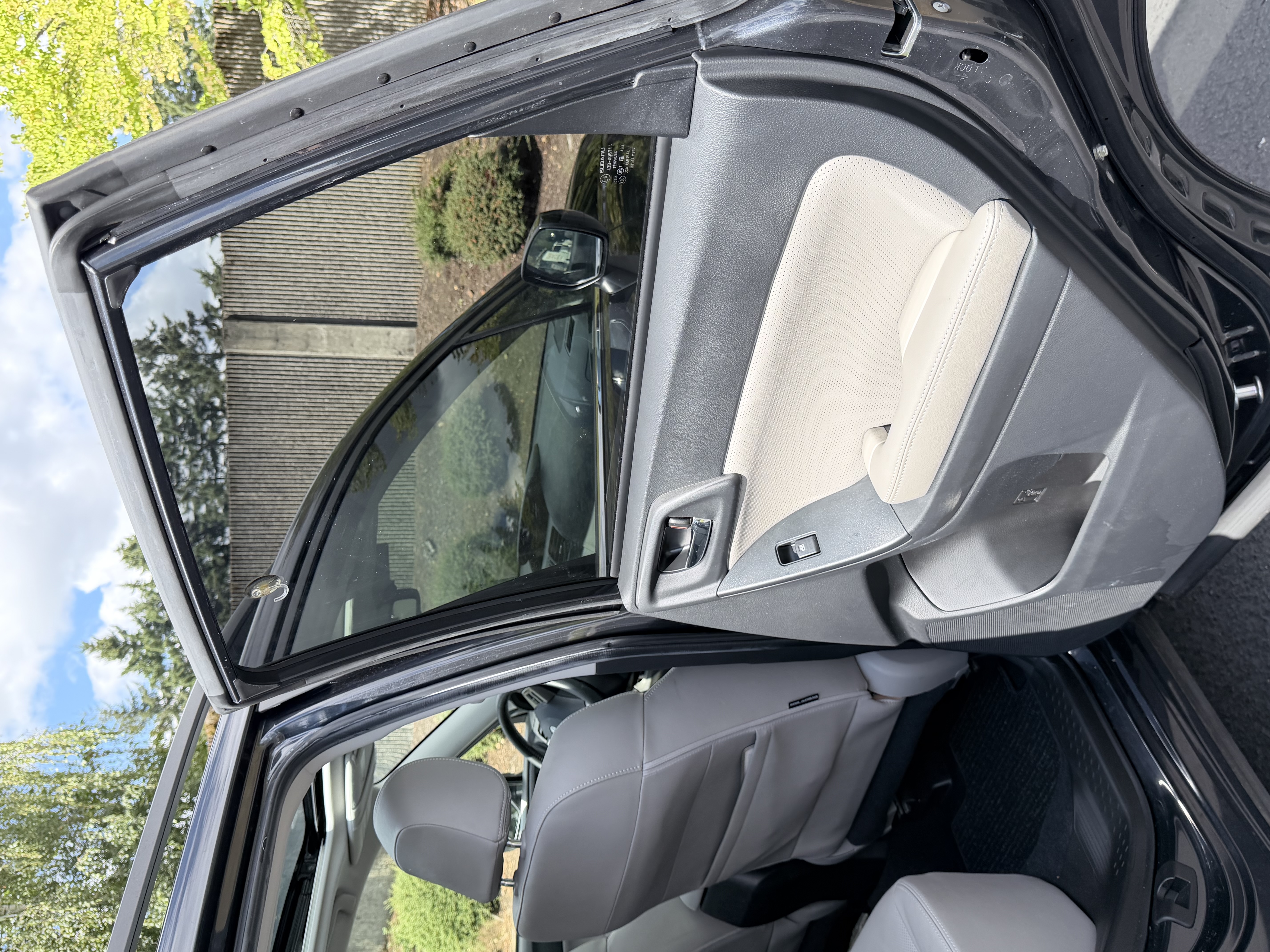 Used 2014 Subaru Forester 2.5i Limited w/ Popular Package #1 AWD/4WD image 28