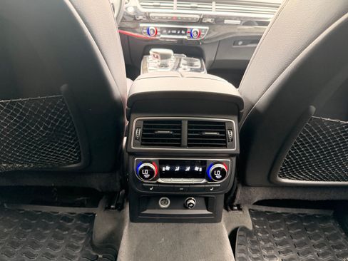 Used 2019 Audi Q7 3.0T Premium Plus w/ Premium Plus Package AWD/4WD image 9