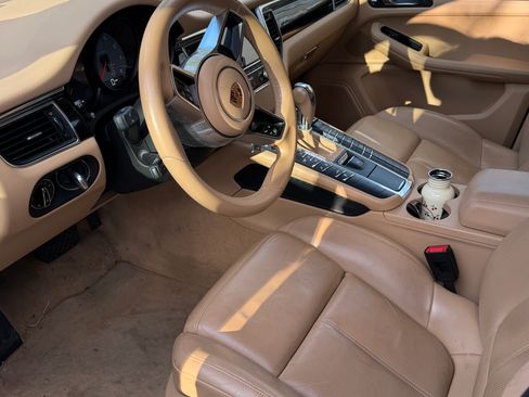 Used 2015 Porsche Macan S image 6