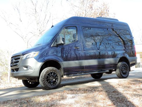 Used 2023 Mercedes-Benz Sprinter 2500 image 16