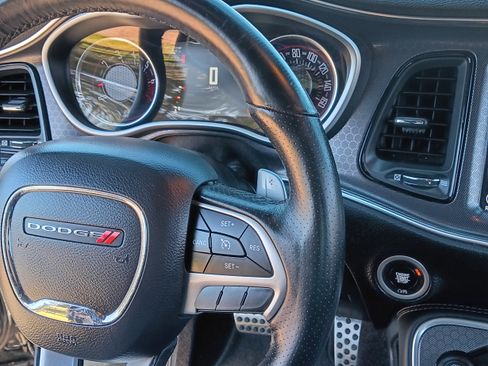 Used 2017 Dodge Challenger GT w/ Driver Convenience Group image 11