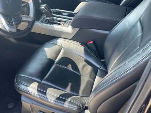 Used 2020 Ford F150 Lariat w/ Equipment Group 502A Luxury image 8