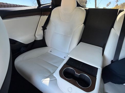 Used 2021 Tesla Model S Long Range image 22