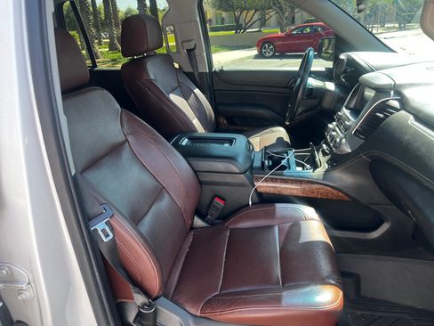 Used 2019 Chevrolet Tahoe Premier w/ Premier Plus Edition image 28