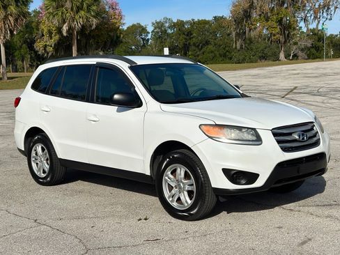 Used 2012 Hyundai Santa Fe GLS image 9