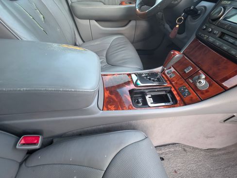 Used 2006 Lexus LS 430 image 27