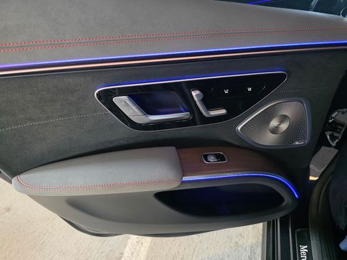 Used 2022 Mercedes-Benz EQS 580 4MATIC Sedan image 16