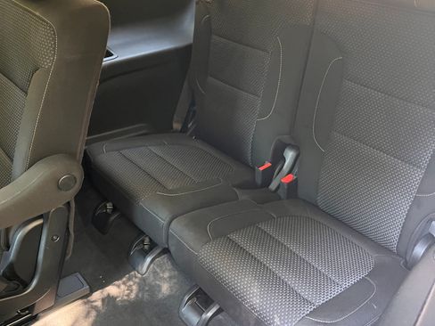 Used 2022 GMC Acadia SLE w/ Driver Convenience Package image 14