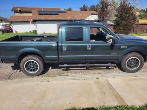 Used 2007 Ford F250 XLT image 4