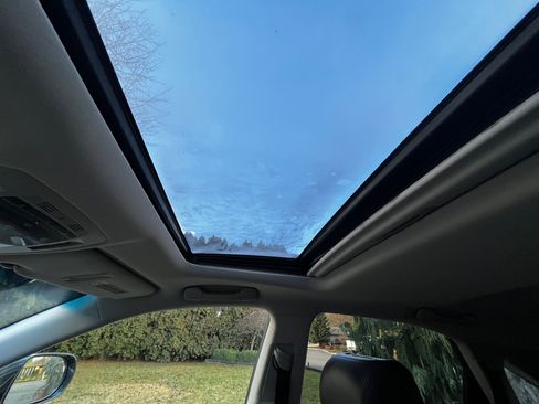 Used 2010 Lexus RX 450h AWD image 19