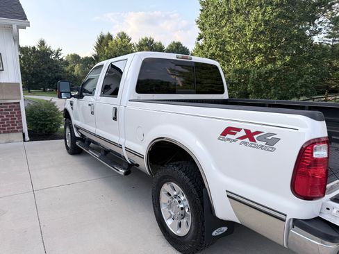 Used 2010 Ford F250 Lariat AWD/4WD image 5