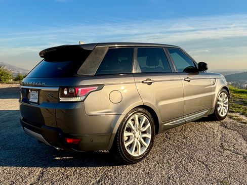 Used 2016 Land Rover Range Rover Sport HSE image 6