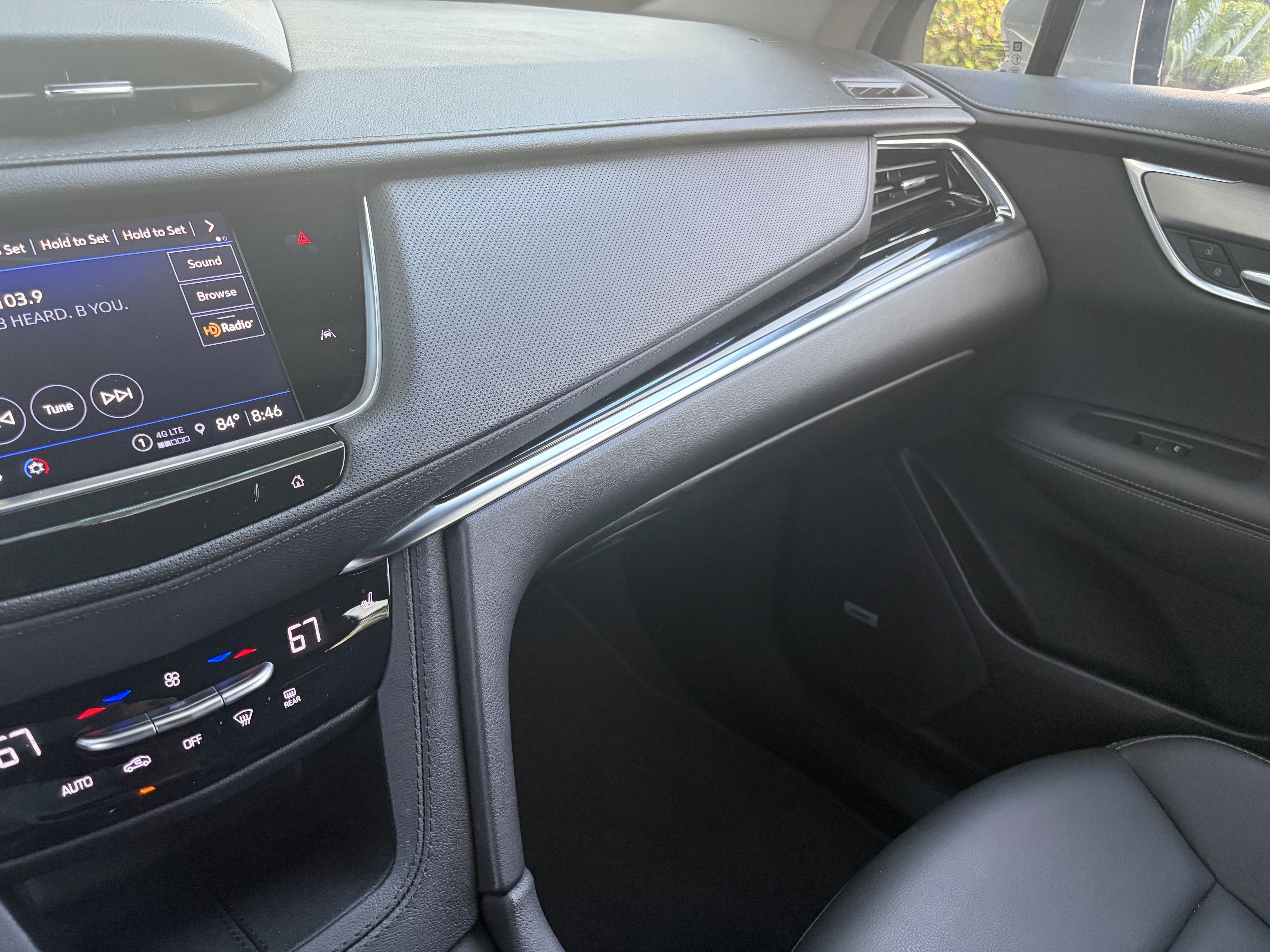 Used 2024 Cadillac XT6 Luxury FWD image 20