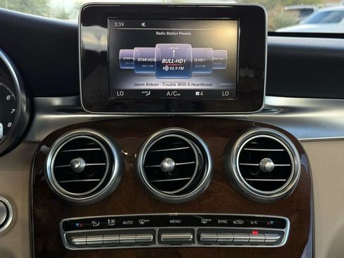 Used 2015 Mercedes-Benz C 300 4MATIC Sedan image 19