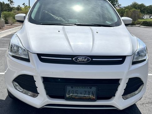 Used 2015 Ford Escape SE w/ Equipment Group 201A FWD image 10