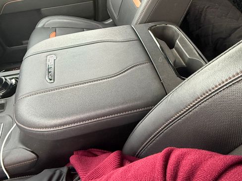 Used 2024 GMC Sierra 2500 AT4 w/ AT4 Premium Plus Package image 23