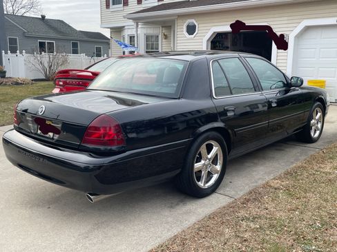 Used 2004 Mercury Marauder image 4