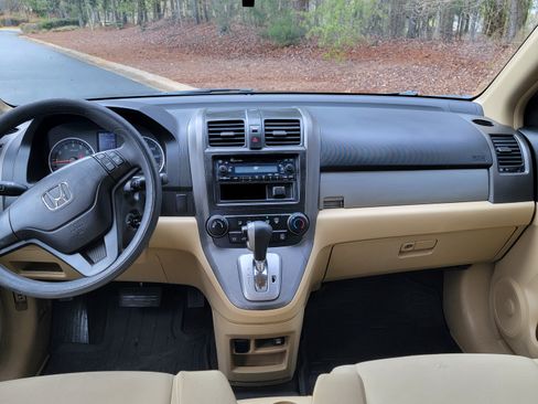 Used 2011 Honda CR-V LX image 9