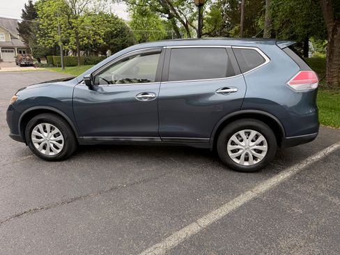 Used 2014 Nissan Rogue S AWD/4WD image 8