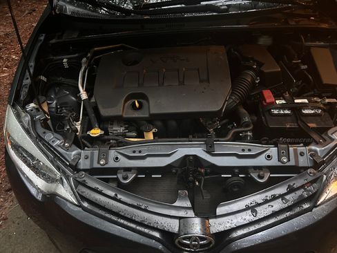 Used 2015 Toyota Corolla L FWD image 10