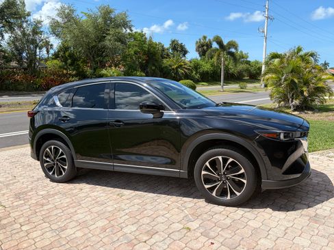 Used 2022 MAZDA CX-5 AWD 2.5 S w/ Premium Package image 1