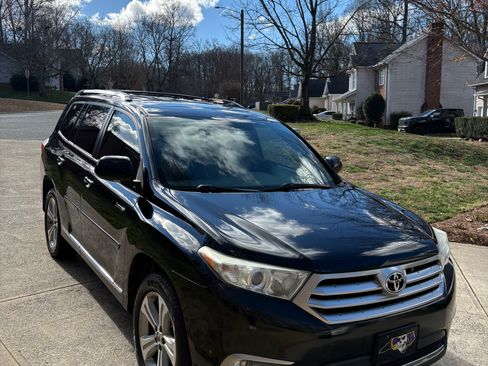 Used 2012 Toyota Highlander Limited image 1