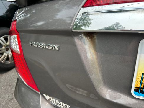 Used 2012 Ford Fusion SEL FWD image 5
