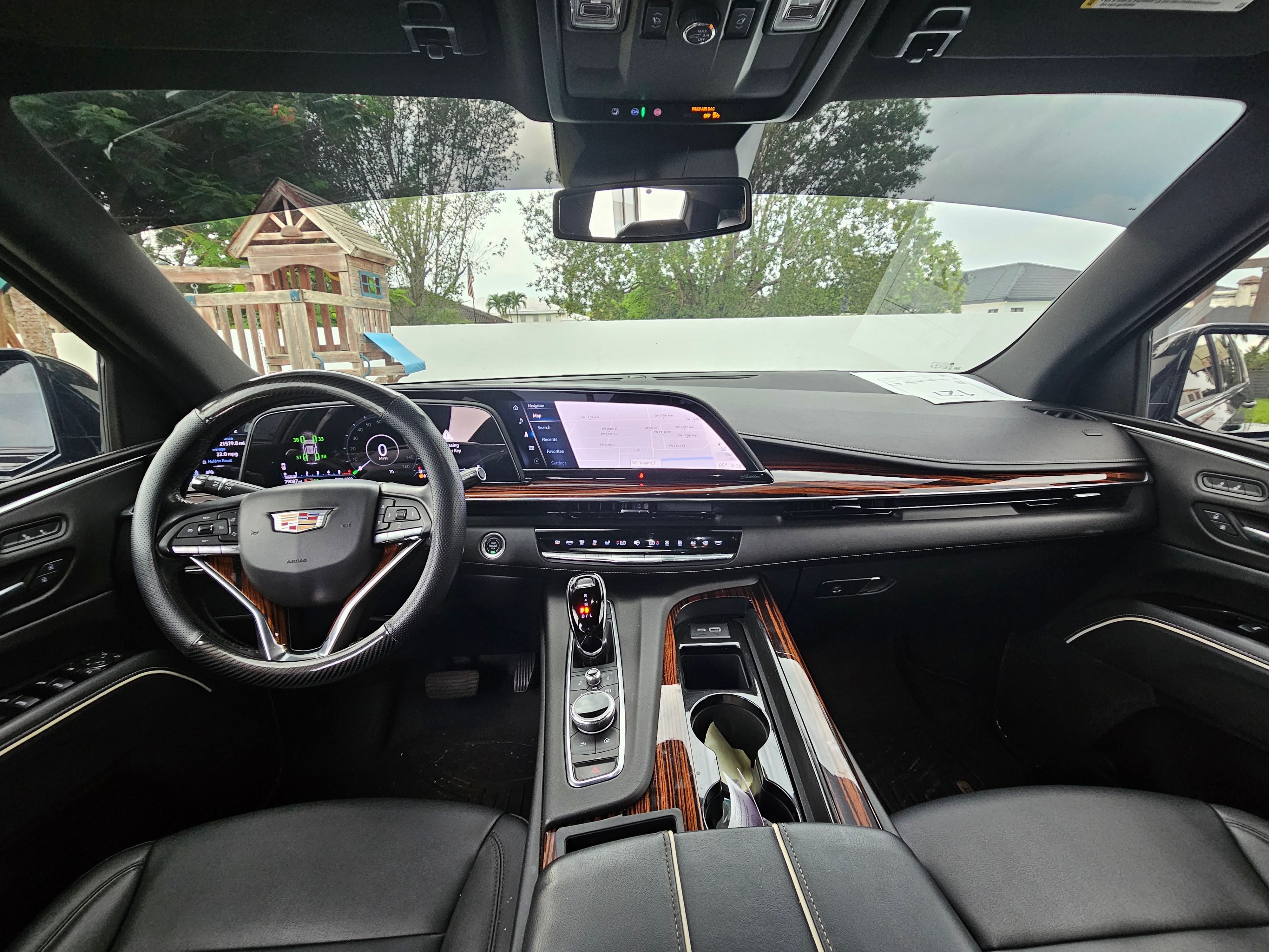 Used 2022 Cadillac Escalade ESV Luxury RWD image 14