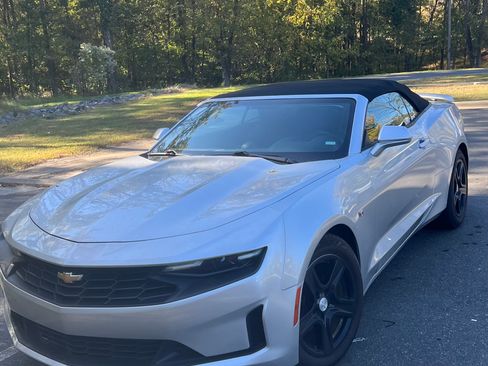 Used 2019 Chevrolet Camaro LT image 6