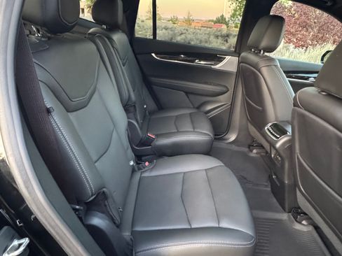 Used 2021 Cadillac XT6 Premium Luxury image 14