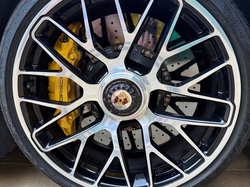 Used 2014 Porsche 911 Turbo S image 30