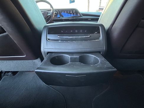 Used 2022 Cadillac Escalade Sport Platinum image 19