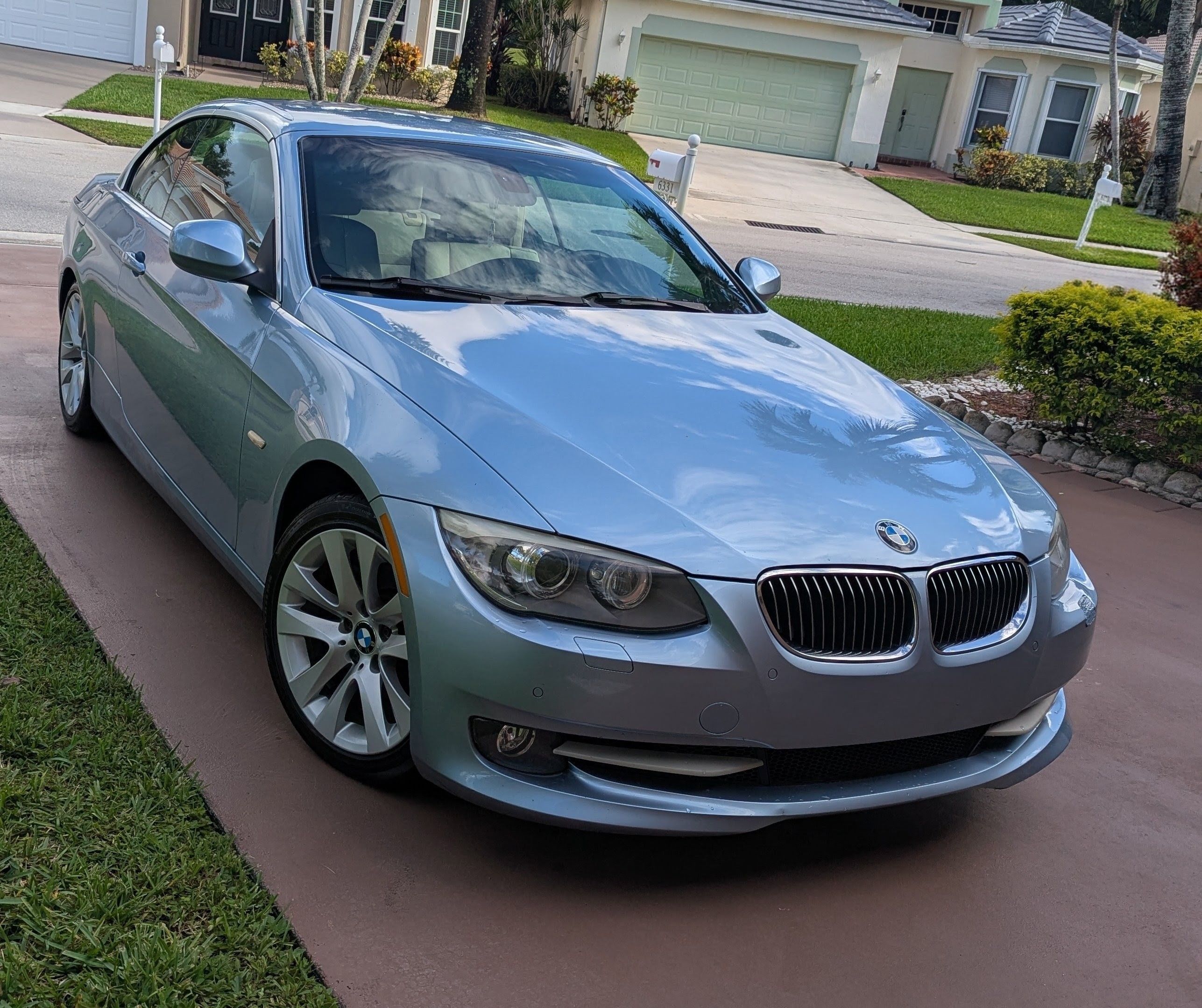 Used 2012 BMW 328i Convertible RWD image 6