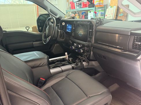 Used 2023 Ford F250 Lariat w/ Lariat Ultimate Package image 13