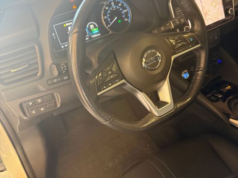 Used 2019 Nissan Leaf SV Plus w/ SV Plus Technology Package image 15