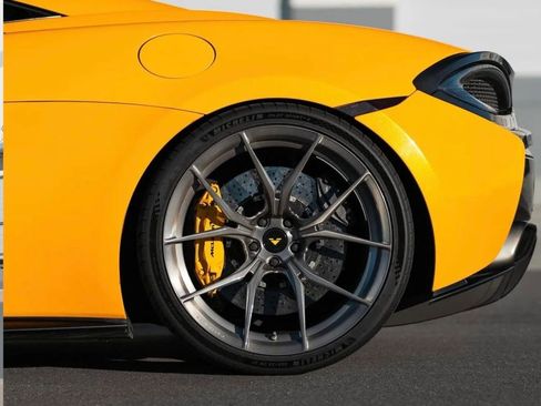 Used 2017 McLaren 570S Coupe image 8