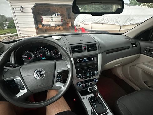 Used 2010 Mercury Milan Premier FWD image 12