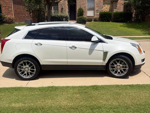 Used 2014 Cadillac SRX Performance w/ Driver Awareness Package FWD image 4