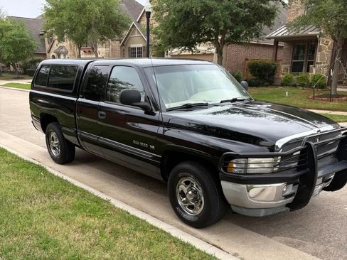 Used 1998 Dodge Ram 1500 Truck 2WD Quad Cab image 9