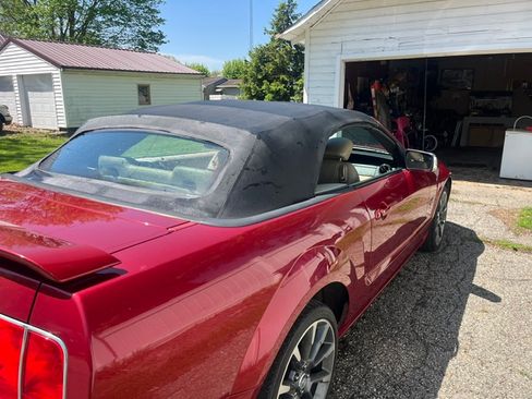Used 2007 Ford Mustang GT Premium RWD image 6