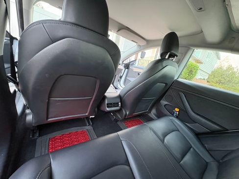 Used 2023 Tesla Model 3 Standard Range RWD image 15
