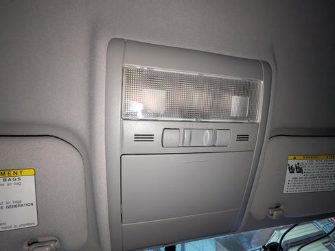 Used 2006 Toyota Prius image 1