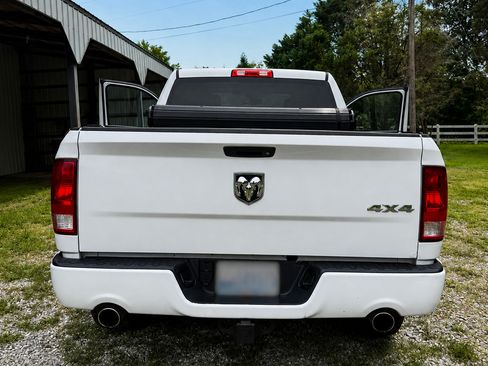 Used 2014 RAM 1500 Express AWD/4WD image 8