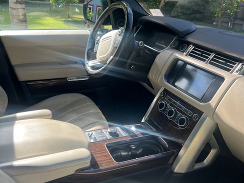 Used 2016 Land Rover Range Rover Supercharged image 8