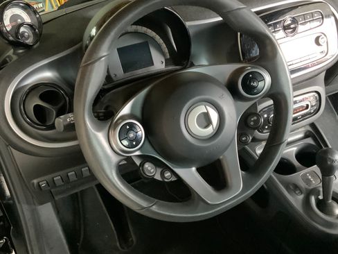 Used 2017 smart fortwo electric drive RWD image 6